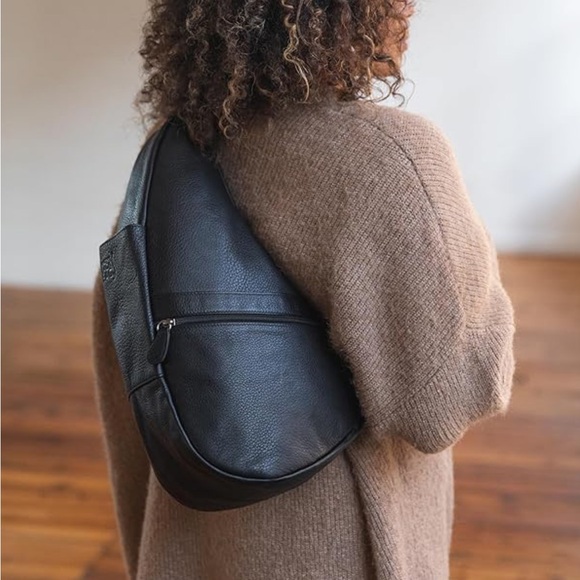 AmeriBag | Leather sling shoulder bag - Picture 16 of 16